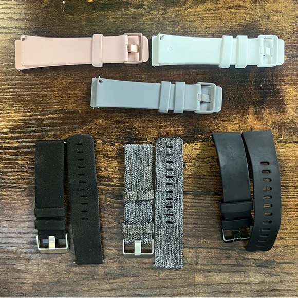 Fitbit Versa 2 - Picture 2 of 2
